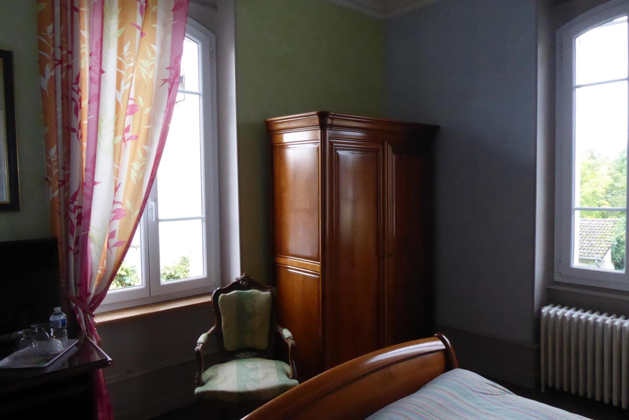 La Dragee Hote, Chambres Chez L'Habitant Verdun-sur-Meuse Szoba fotó
